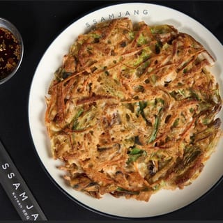 Pajeon (Korean Green Onion Pancake)
